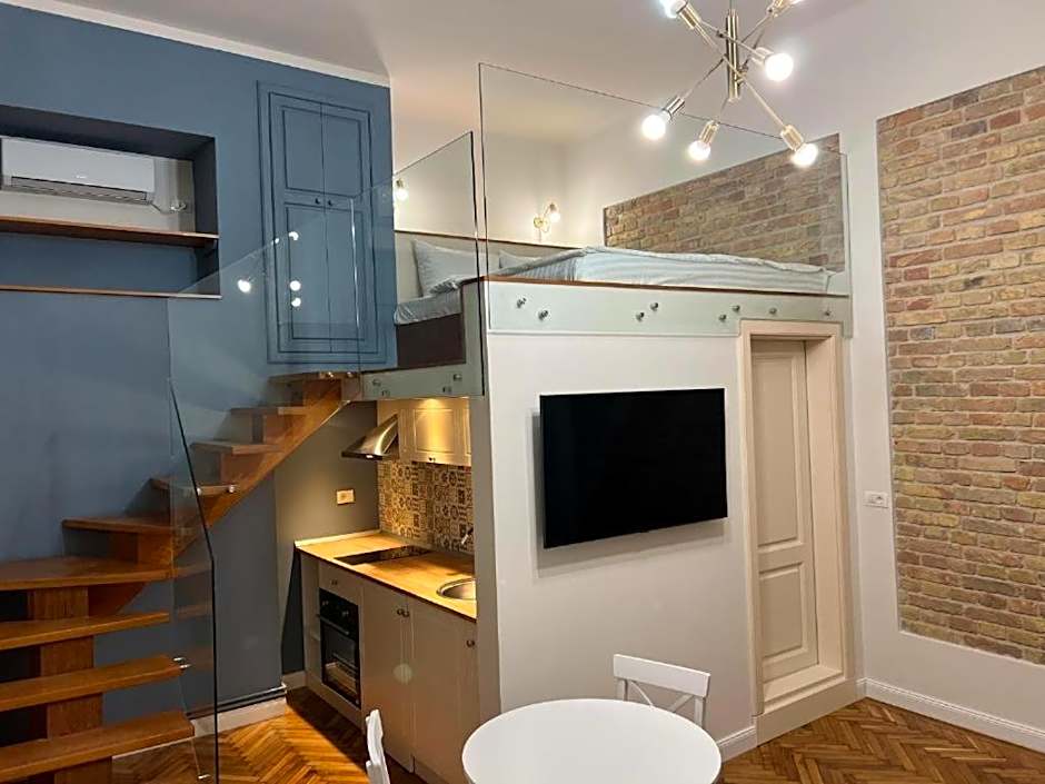 VISAJ Deluxe Downtown