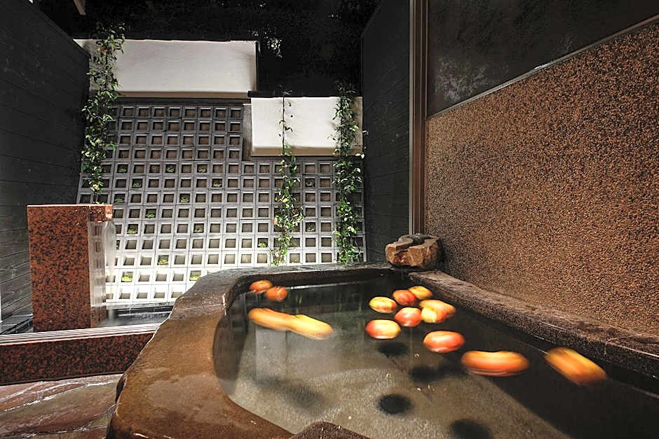 Yuraku Kinosaki Spa and Gardens Ryokan