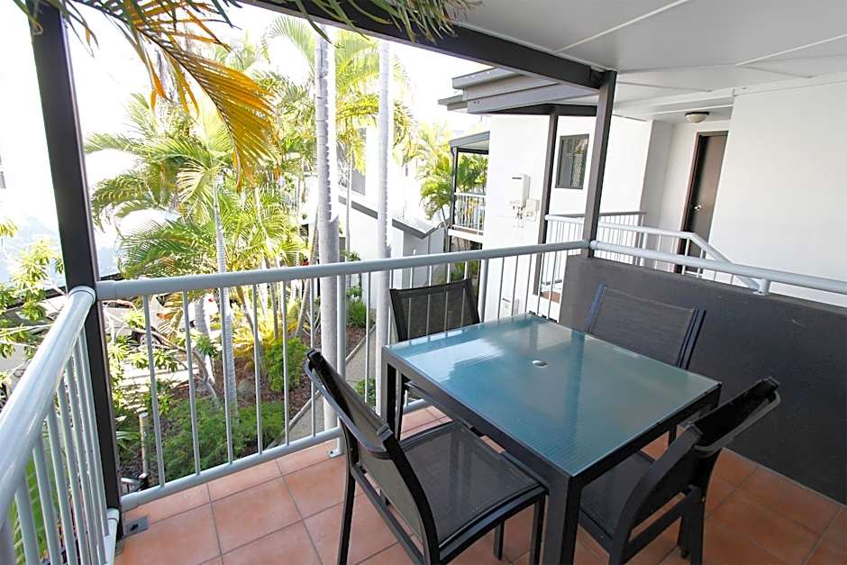 Coffee House Apartment Motel