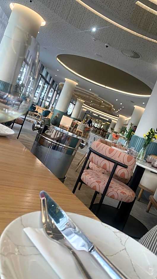 Sky Dweller by Ellipse