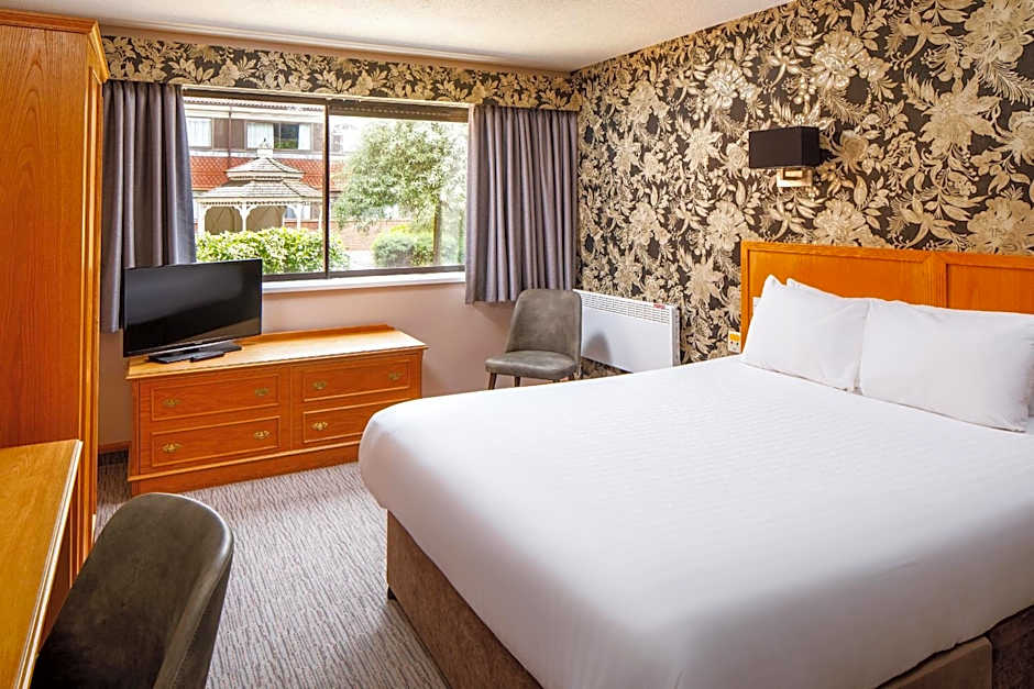 Mercure Livingston Hotel