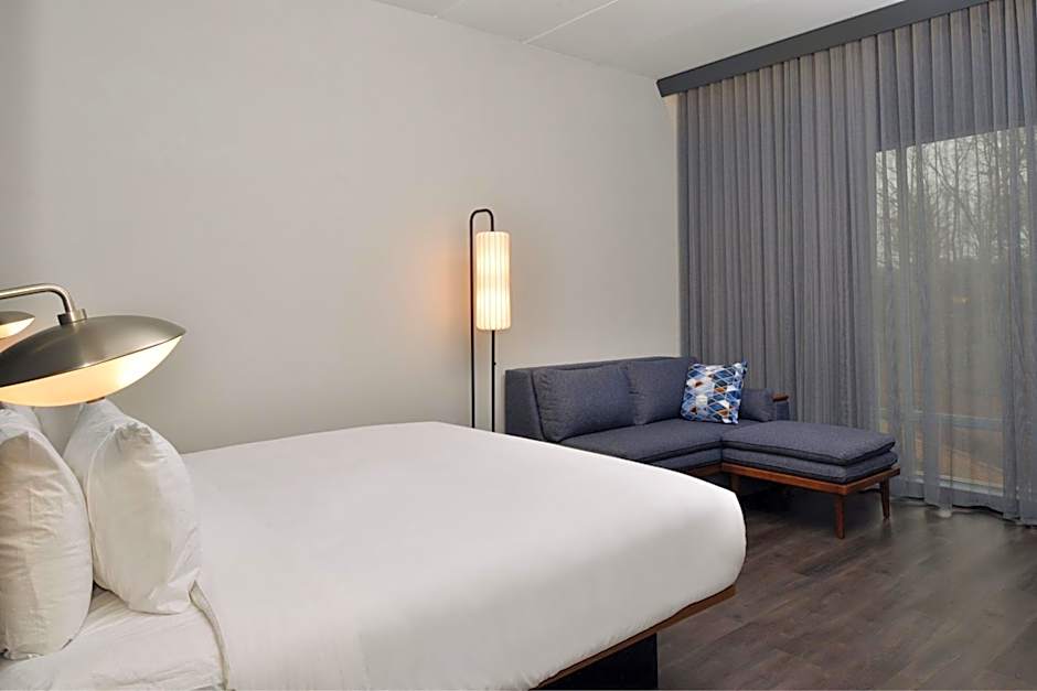 Courtyard by Marriott Raleigh Cary/Crossroads