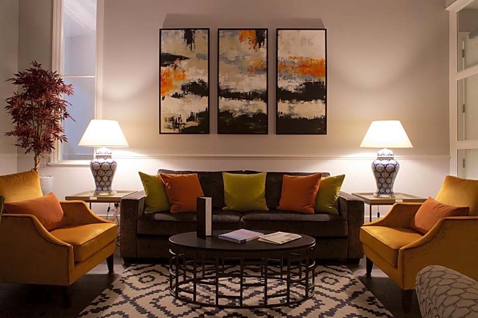 54 Queen's Gate Hotel