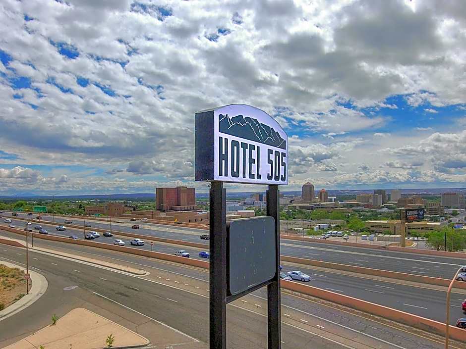 Hotel 505