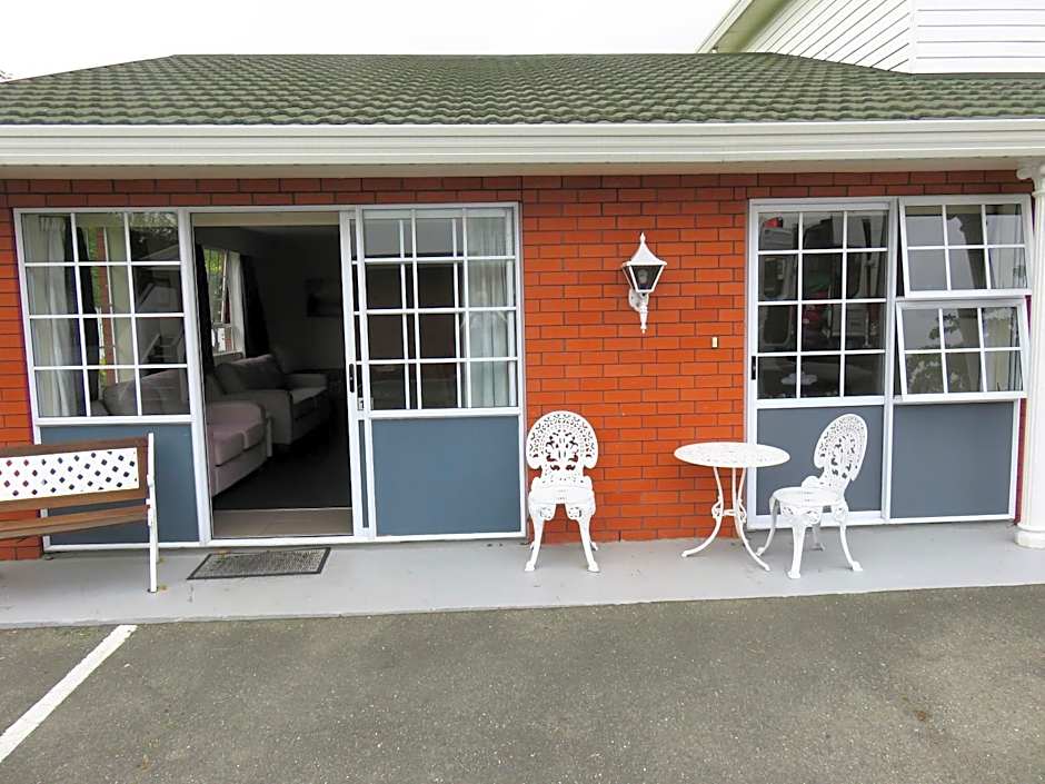 Admirals Motor Lodge