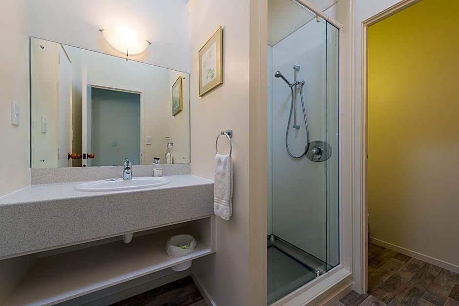 By the Bay Beachfront Apartments