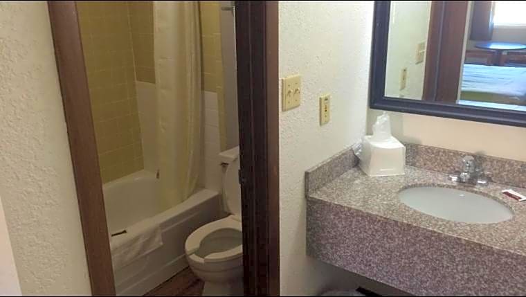 Motel 6-Mattoon, IL