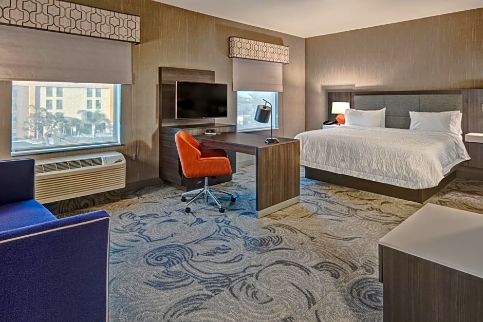 Hampton Inn Fresno Airport