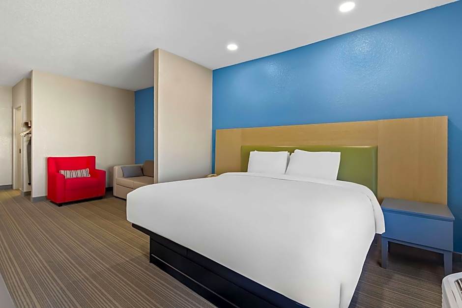 Sonesta Essential IAH Airport JFK Boulevard - Newly Renovated