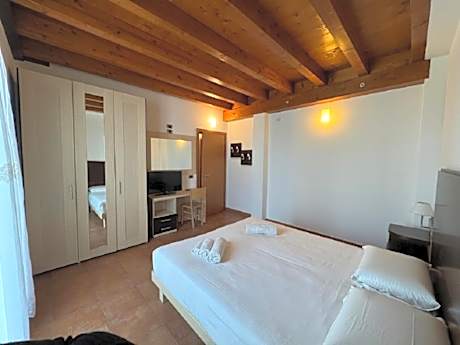 Quadruple Room - Dependence