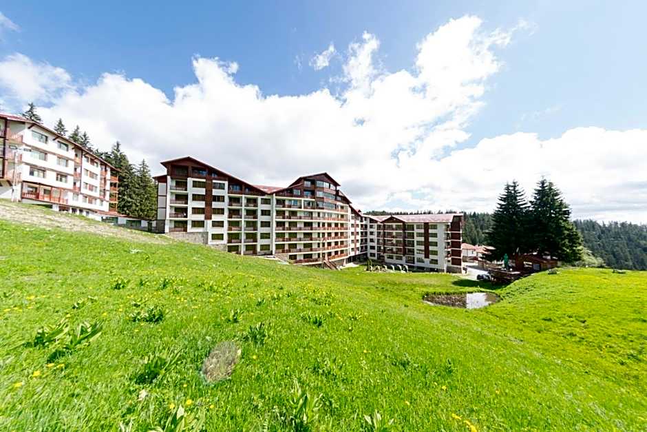 Forest Nook Aparthotel