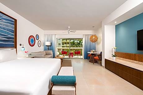 Preferred Club King Junior Suite with Ocean View