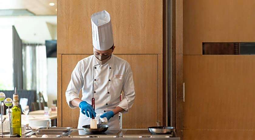 Taipung Suites Hotel