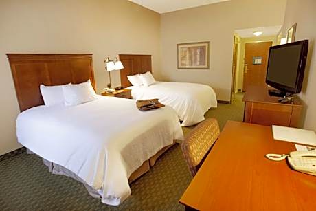 Room with Two Queen Beds - Non-Smoking