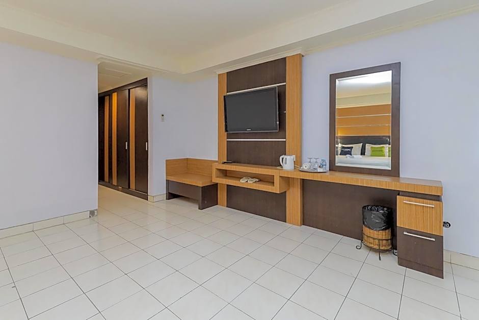 Urbanview Hotel Taman Suci Denpasar Bali