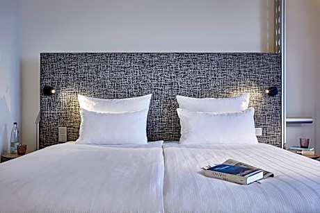 THE INNSIDE ROOM FOR FAMILIES 6ADULTS