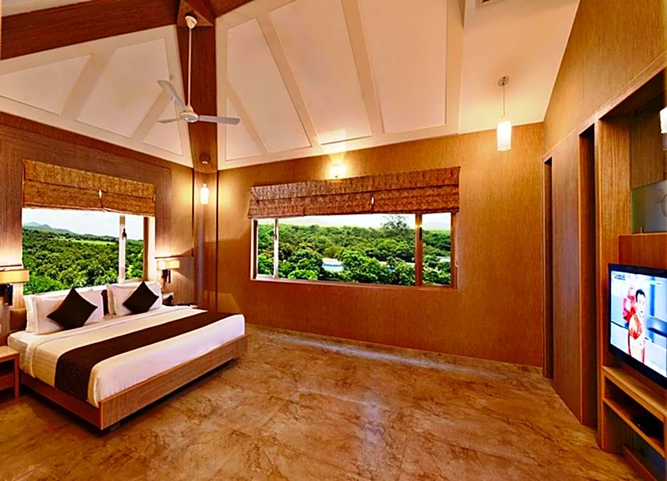 Photo 1 of 6 of 1 Double Bed Suite