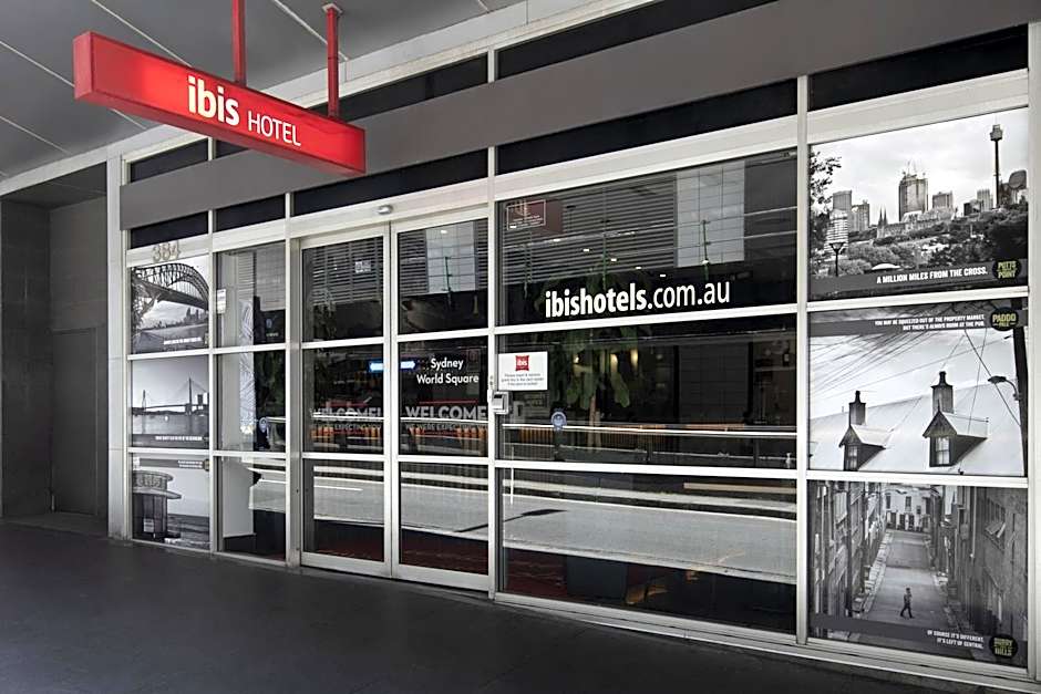 Hotel Ibis World Square