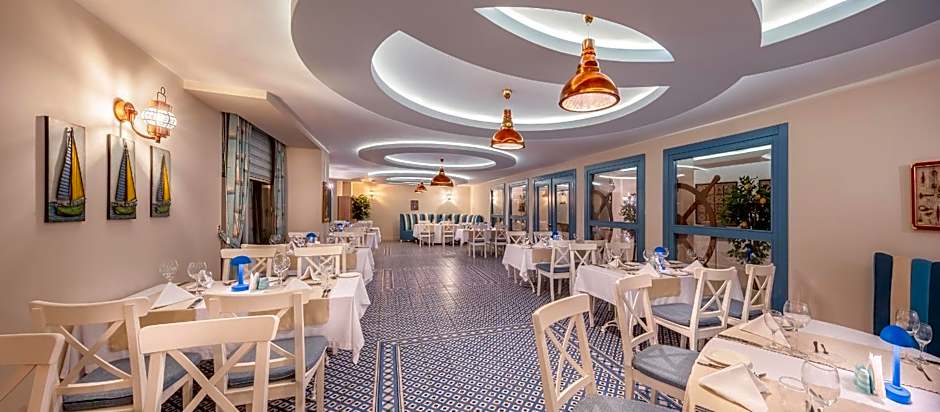 Royal Garden Beach Hotel