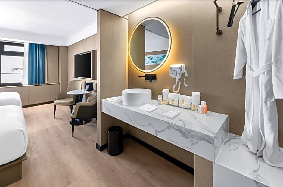 Ly New York Hotel
