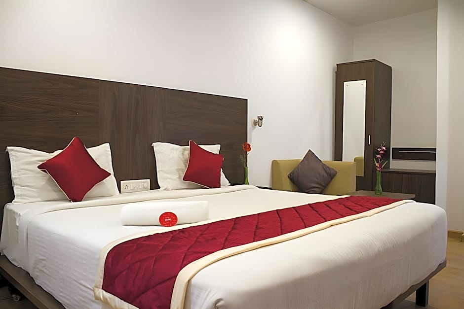 Photo 1 of 45 of Addhuri Comforts Hotel