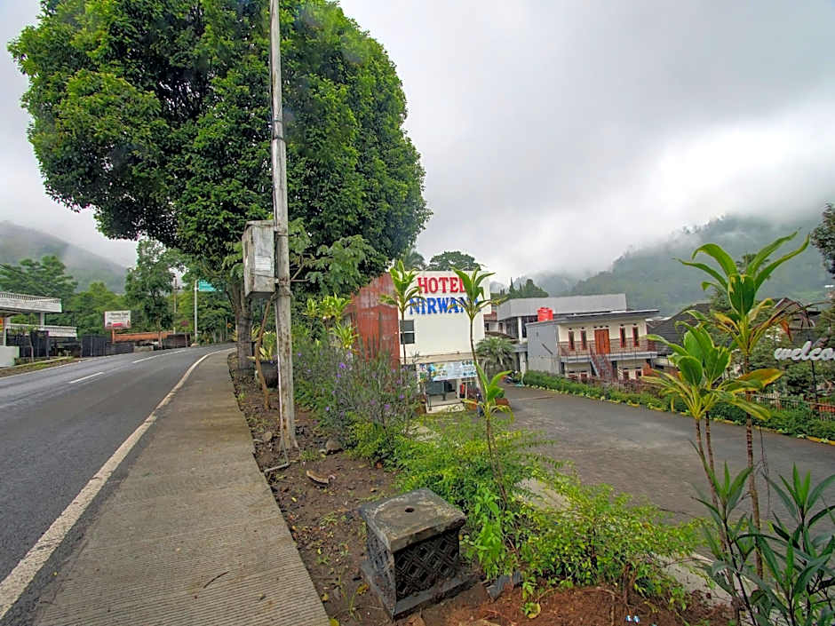OYO Life 90071 Paralayang View