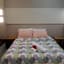 Shaftsbury Residence Cyberjaya with free parking & Netflix