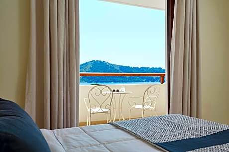 Deluxe Suite Sea View