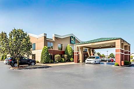 Quality Suites Paducah I-24