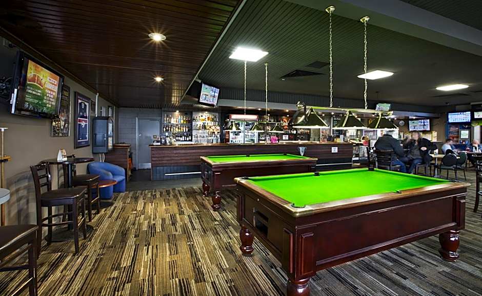 Nightcap at Morwell Hotel