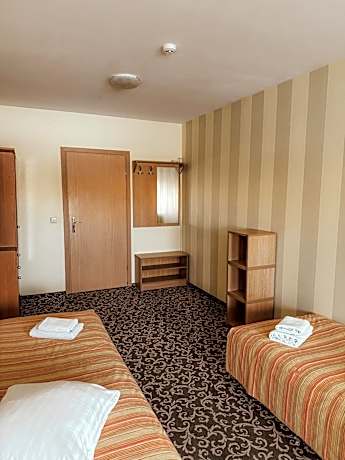 Twin Room with Shared Bathroom