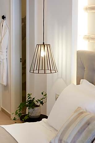 Honeymoon Suite with Infinity Heated Private Pool