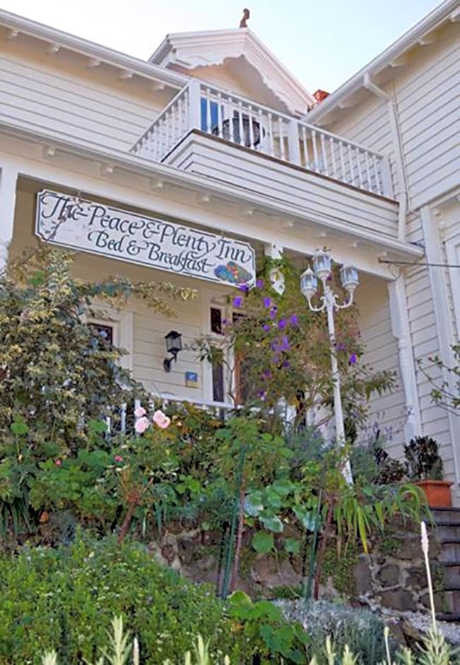 Peace and Plenty Inn