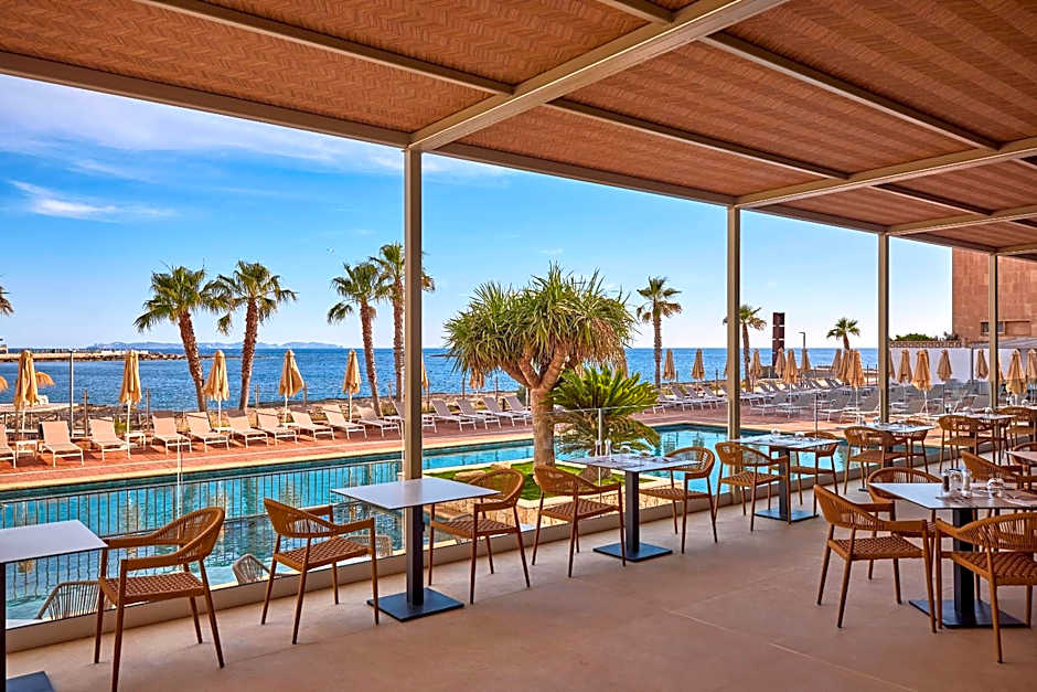 Universal Hotel Romantica