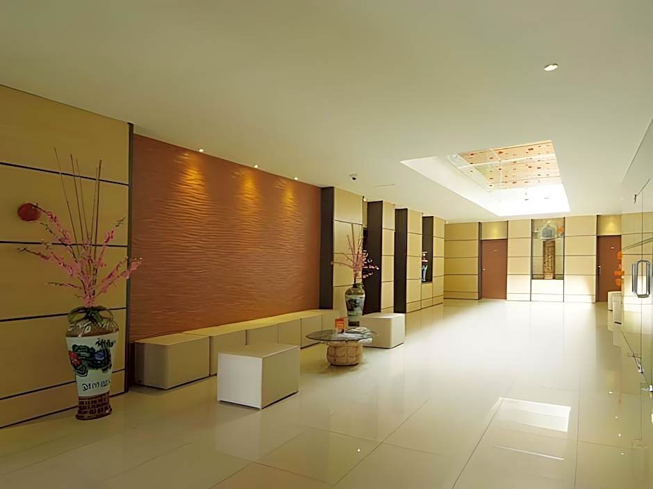 Dynasty Tourist Inn