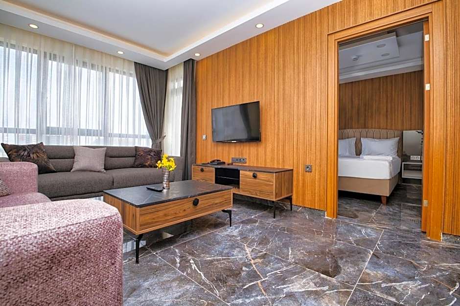 Laristone Suite Spa Hotel