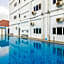 RedDoorz Plus near Palembang Icon Mall 2