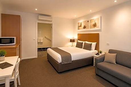 Executive Queen Room