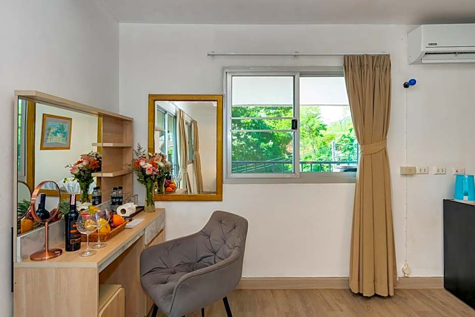 Oceanview Bungalows by EAT, Karon Beach