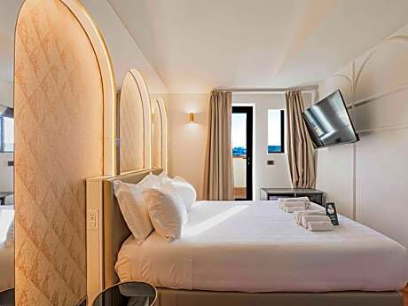 Double Room with Terrace