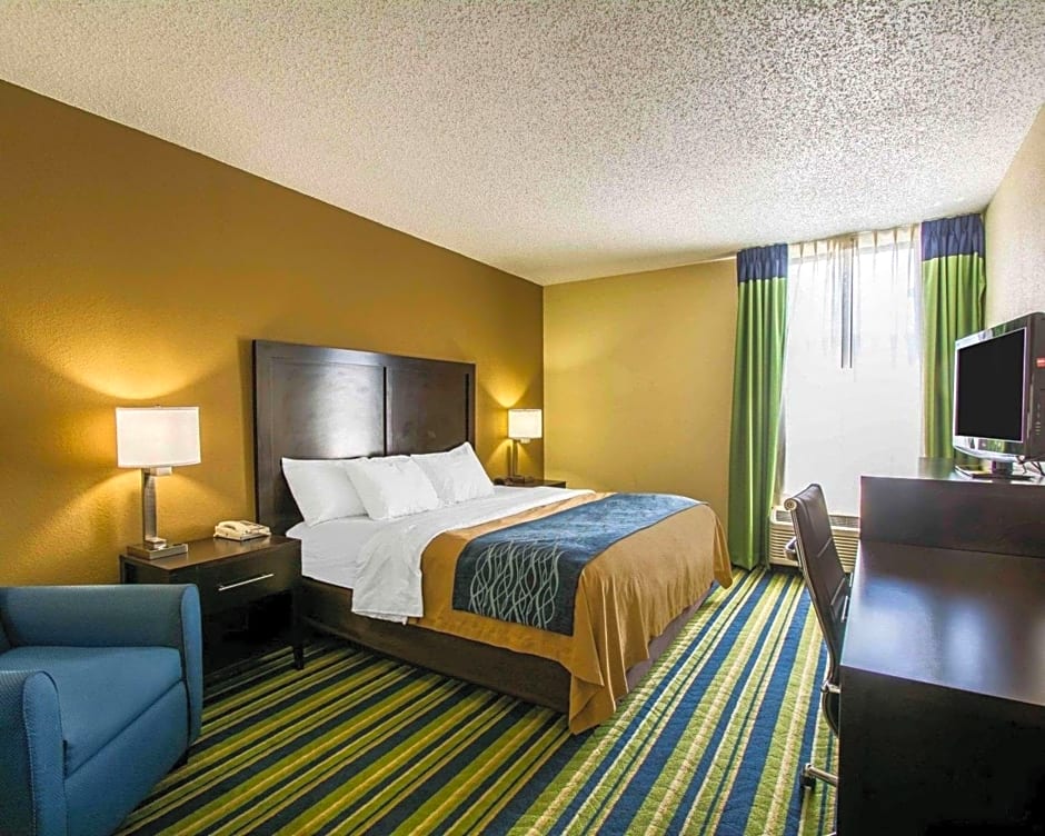 Comfort Inn & Suites Lantana - West Palm Beach South