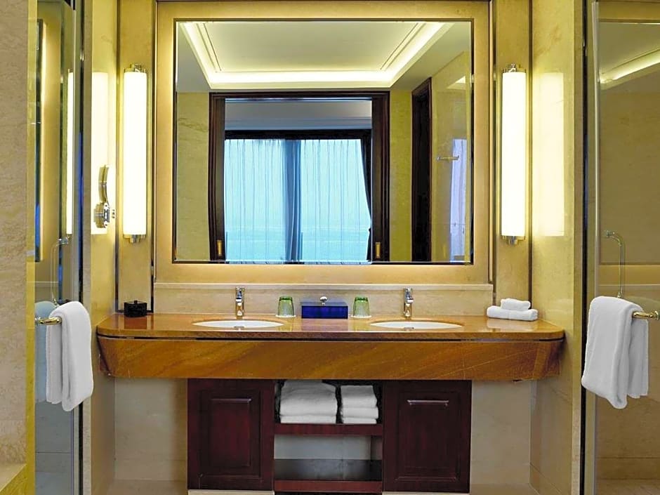Sheraton Shenyang South City Hotel