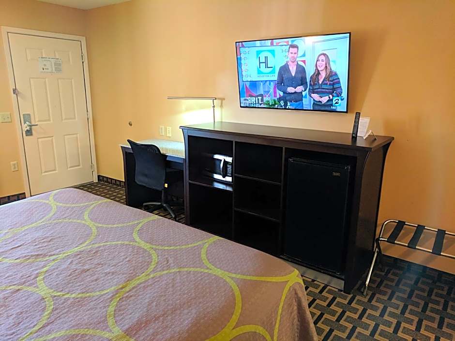 Super 8 by Wyndham Houston/Willowbrook/Hwy 249