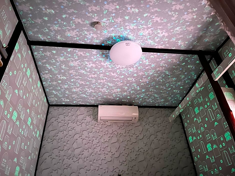 Lucky Hotel