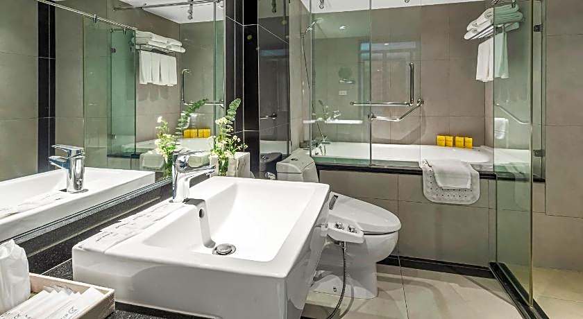 Golden Tulip Mandison Suites (SHA Plus)