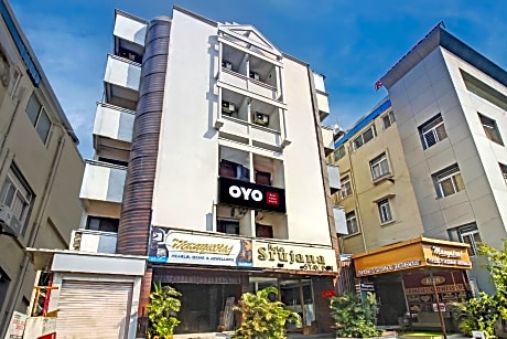 OYO 6651 Hotel Srujana Stay Inn