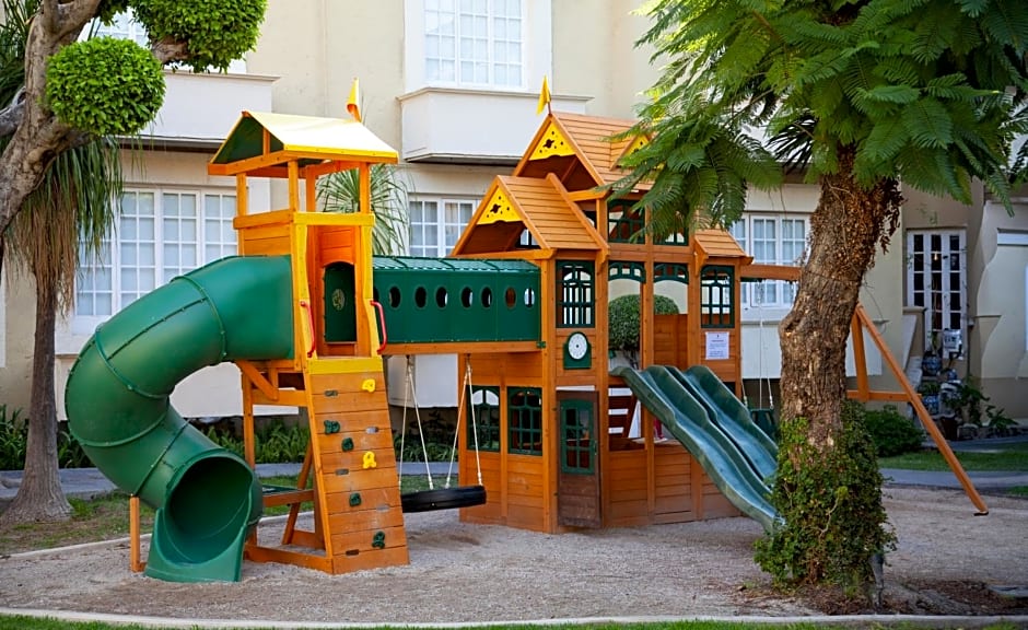 Plaza Camelinas Hotel