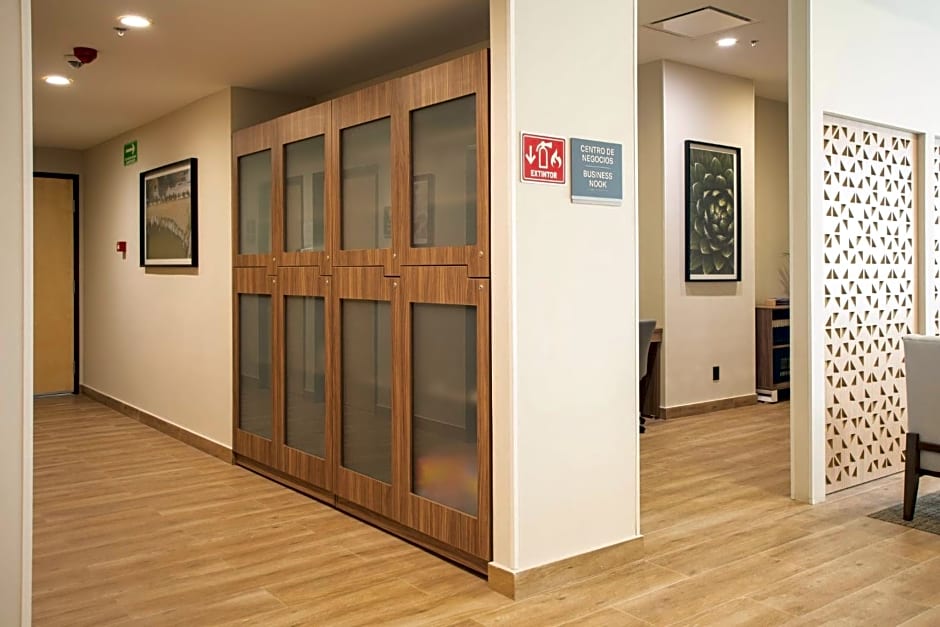 Candlewood Suites Guadalajara Galerias By IHG