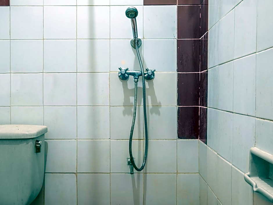 SPOT ON 2341 Hotel Padjajaran 2