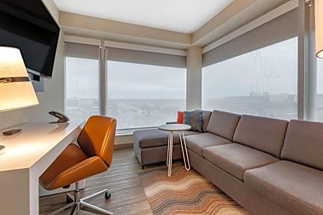 Executive King Suite - Non Smoking